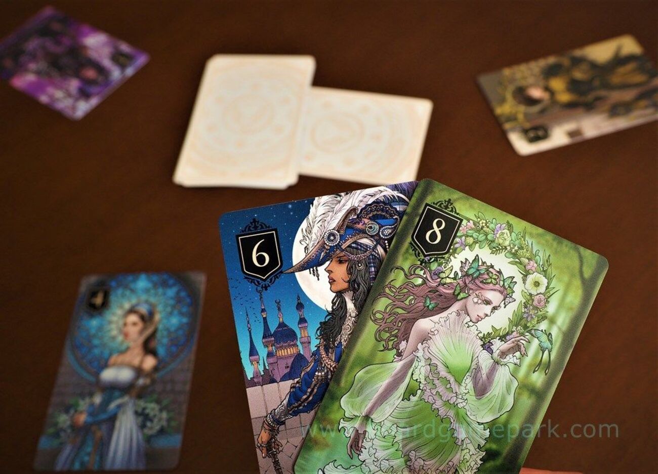 コスパ最強。オリラジ中田考案の980円カードゲーム「XENO（ゼノ）」 - 親子ボードゲームで楽しく学ぶ。