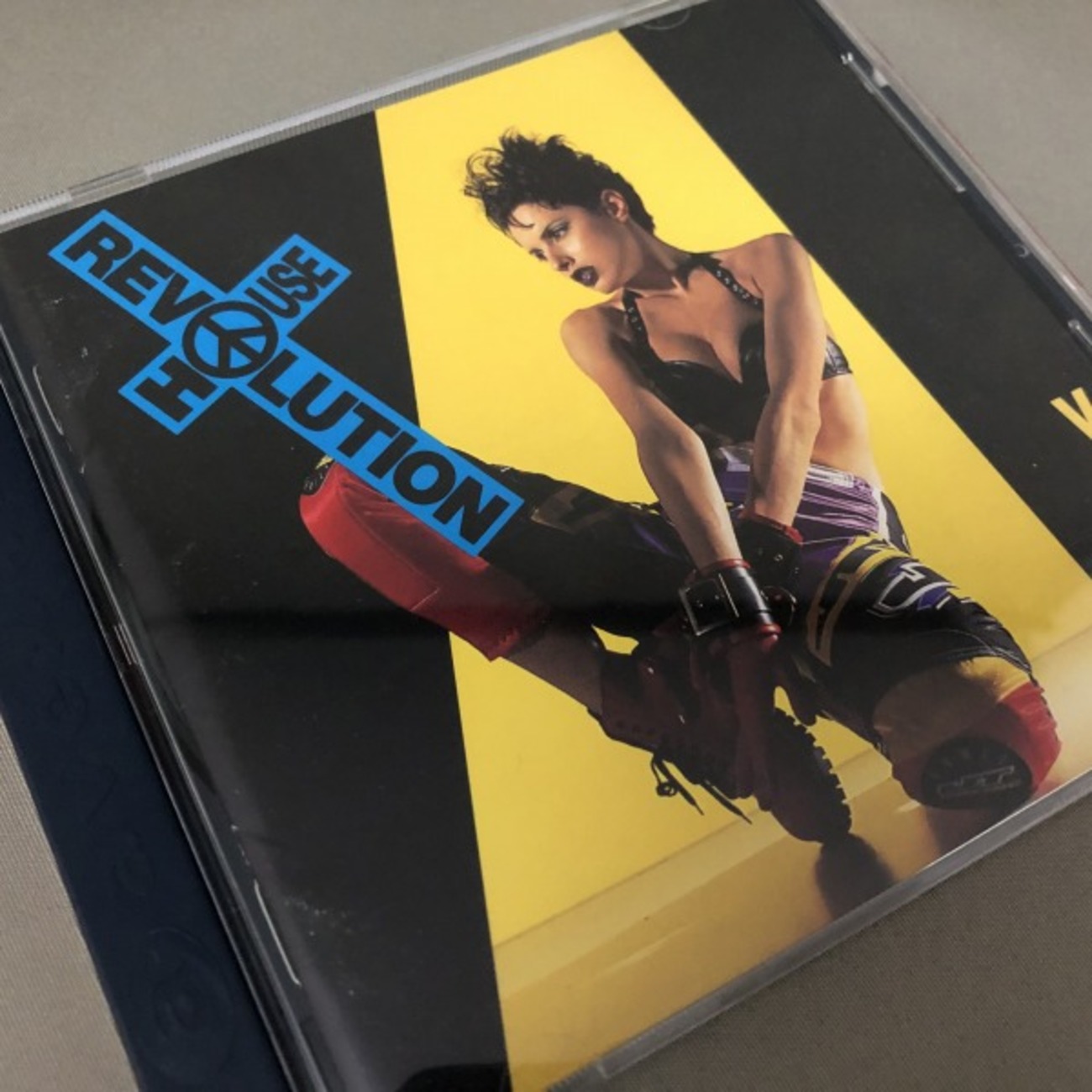 House Revolution ハウスレボリューション　avex trax backend=imagemagick;version=1;