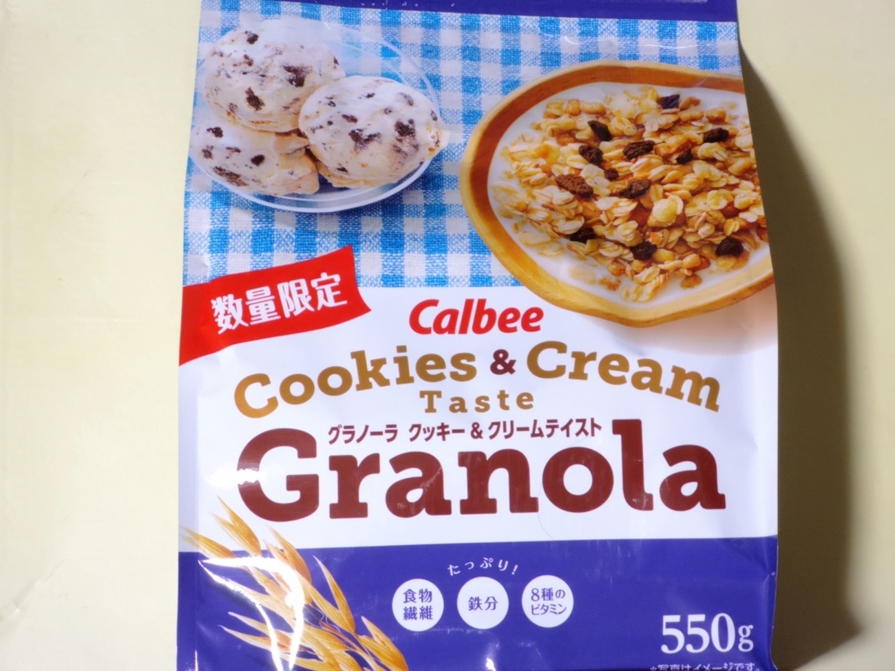 カルビー　グラノーラクッキー&クリームテイスト 6個セット アイスクリームの定番フレーバーがグラノーラになって登場