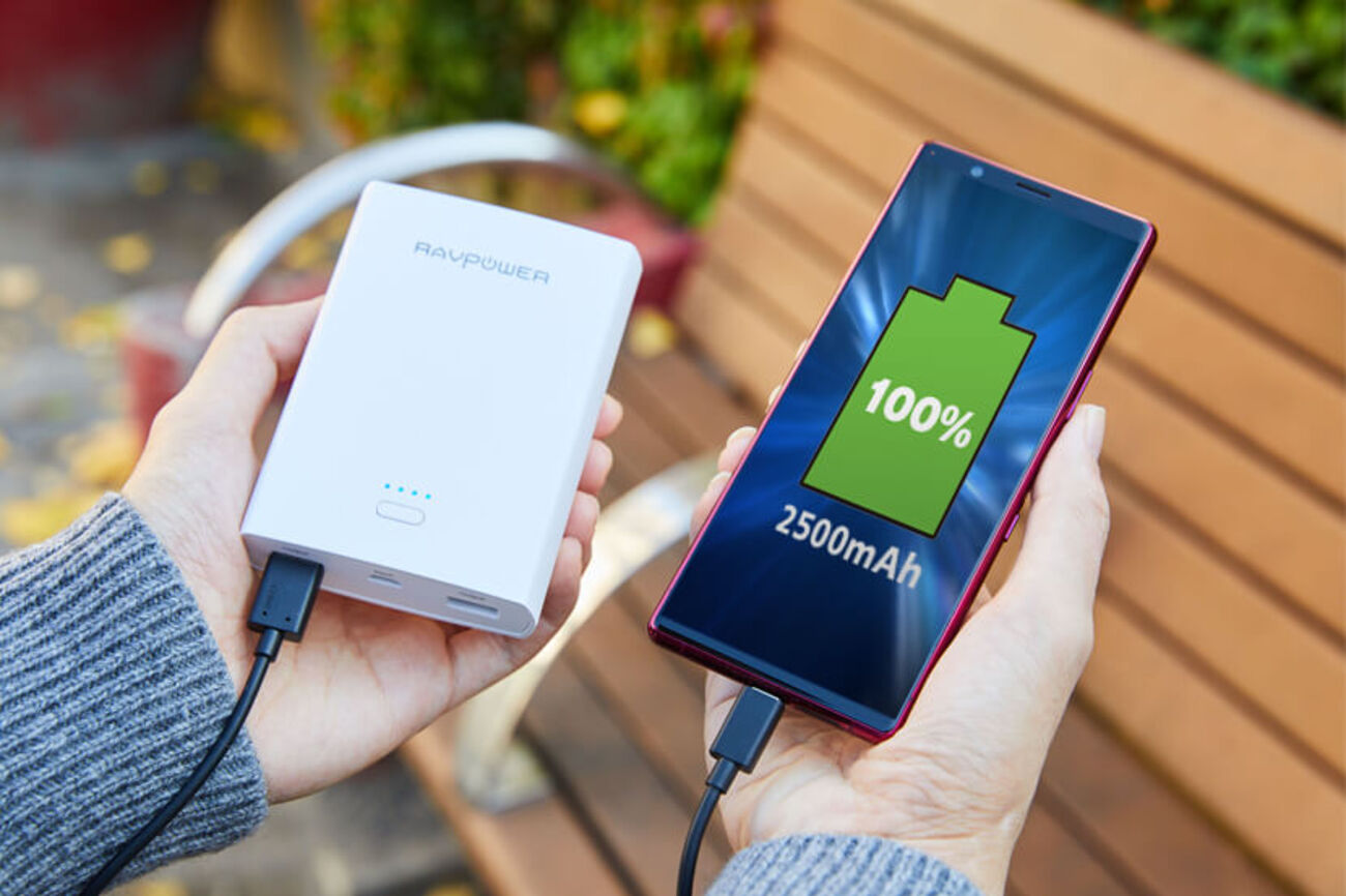 ポータブルチャージャー 急速充電充電 ブラック3.7V 35000mAh P1