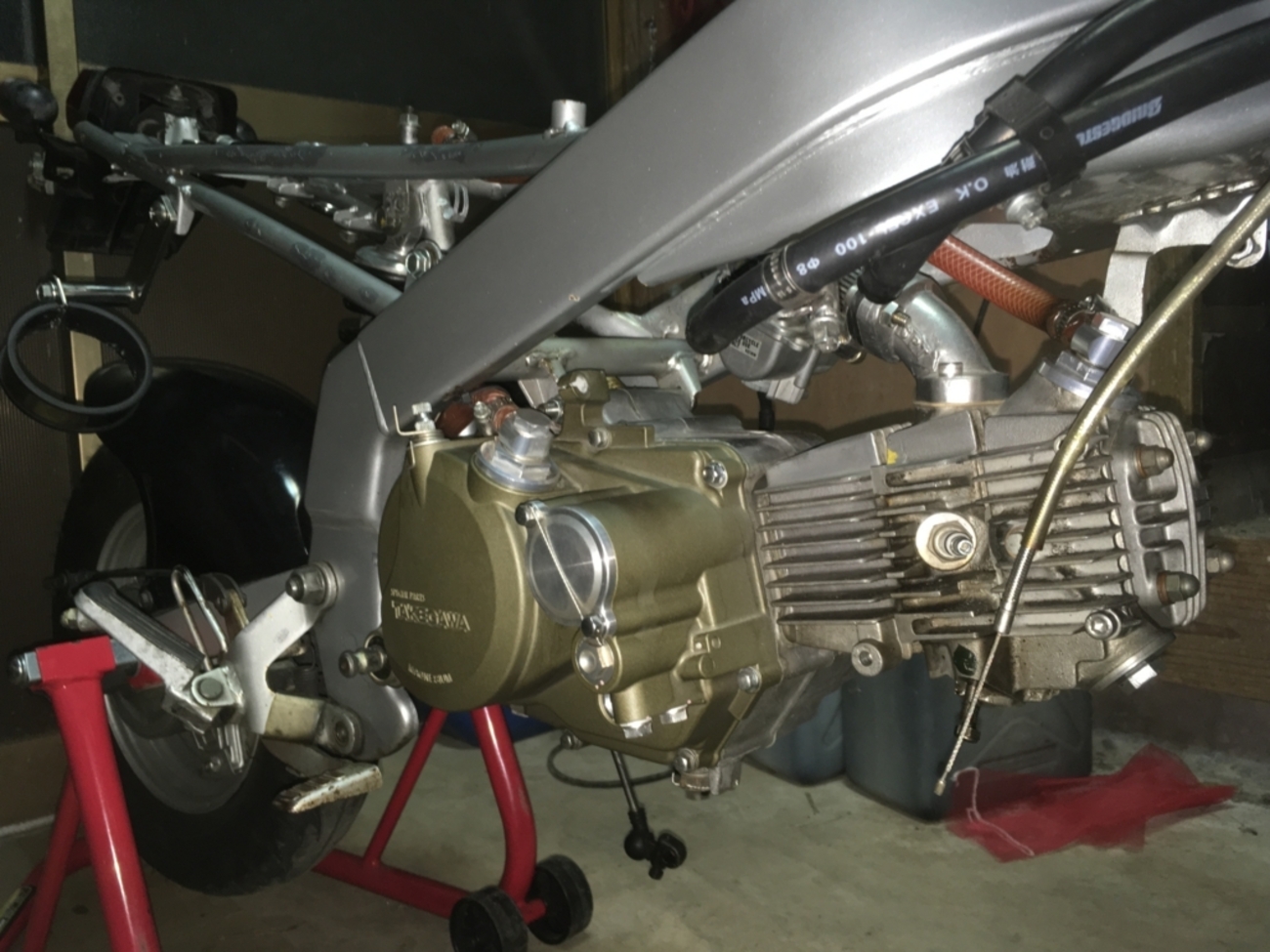 モンキーR エンジン載せ換え その② - バイクのある景色