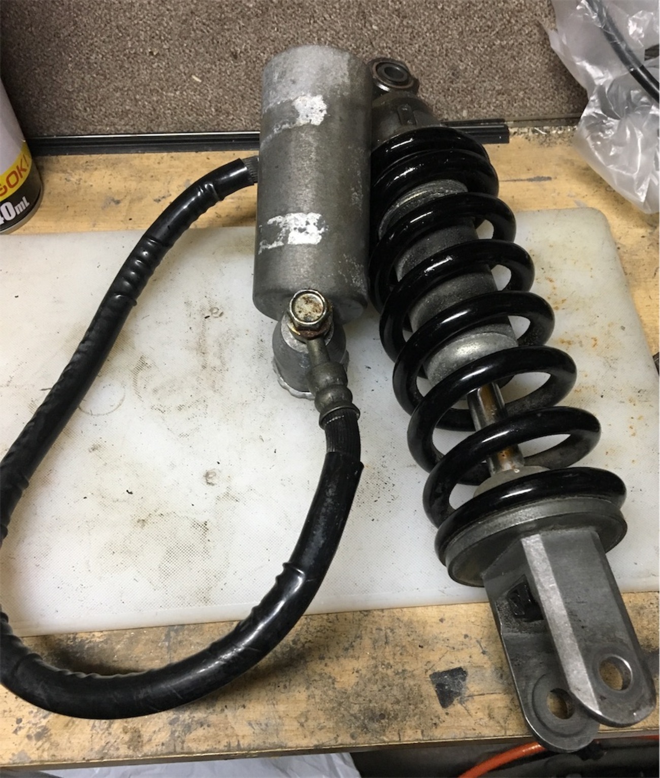 RGV250Γ VJ21A リアサスVJ22A-SP入手と補修その1 - hirodanの日記