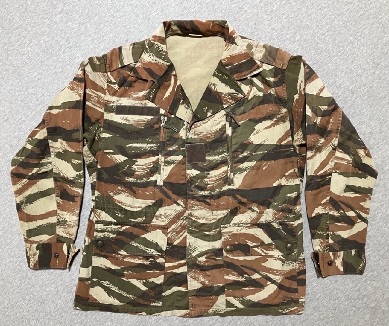 これがオリジナルです！【フランスの軍服】陸軍F2HBT迷彩ジャケット