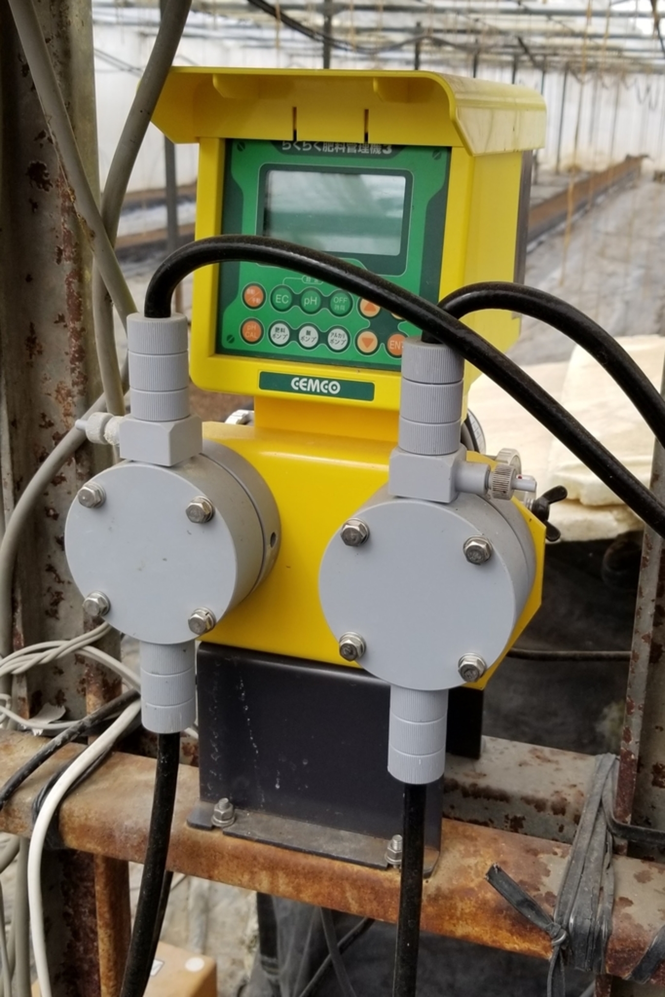水耕栽培機 らくらく肥料管理機３
