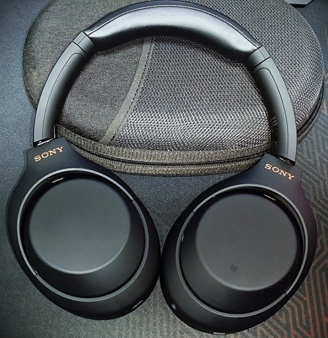 SONY WH-1000XM4 ショートレビュー｜今も一級品の音質とノイズキャンセ 