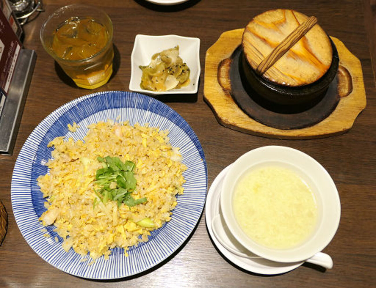 グルメ杵屋　株主優待　10000円分 グルメ杵屋（9850）株主優待 杵屋、魚べいなどで利用できるお