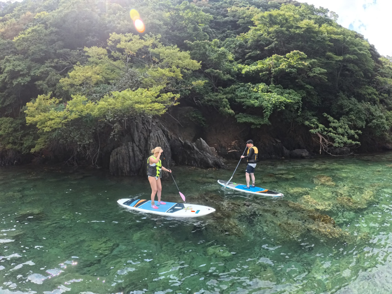 ウネリが入るコンディションでしたが綺麗な海をお楽しみいただきました!