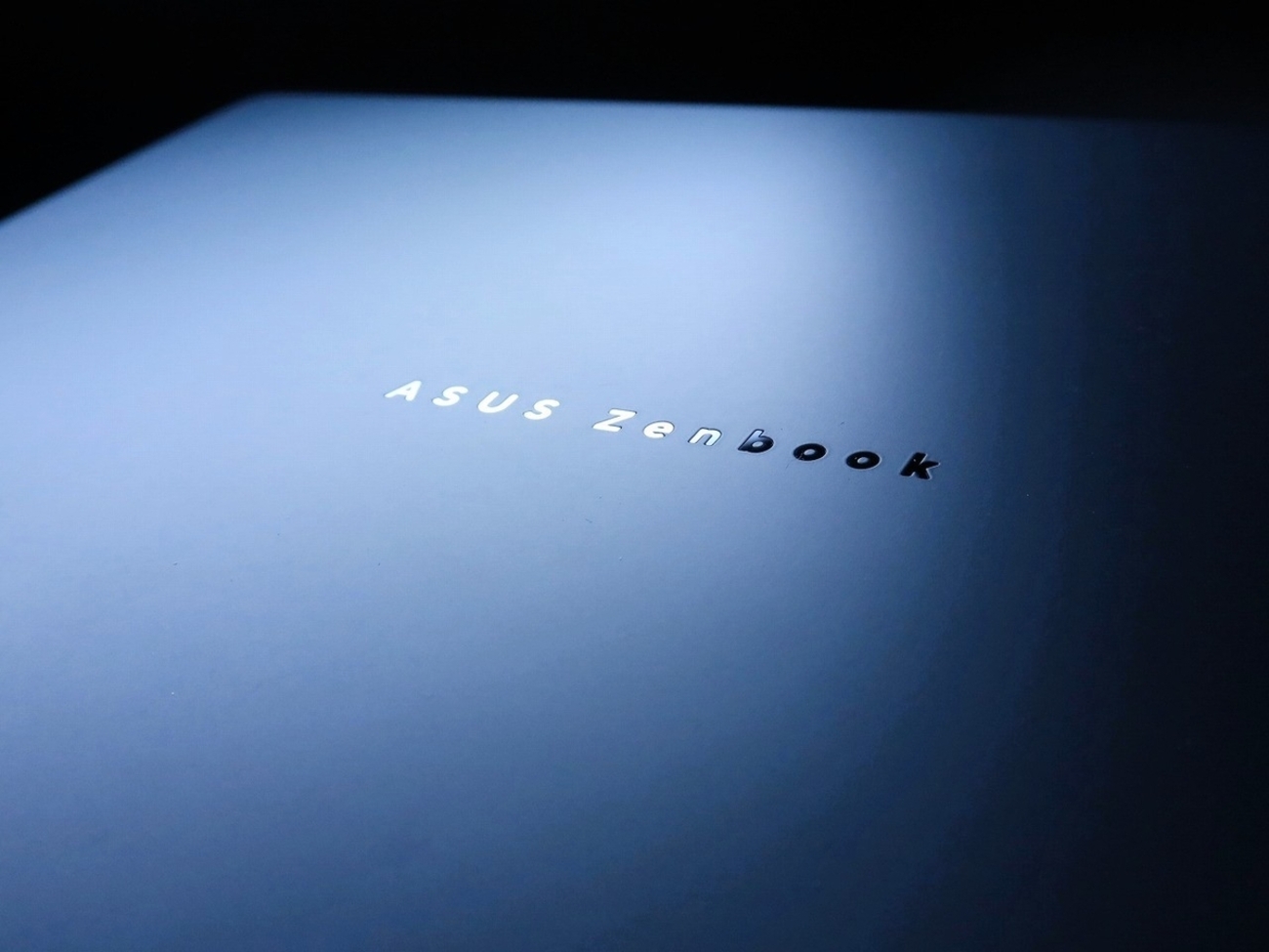 3本指で持てる！】「ASUS Zenbook SORA UX3407RA」をレビュー【PR 