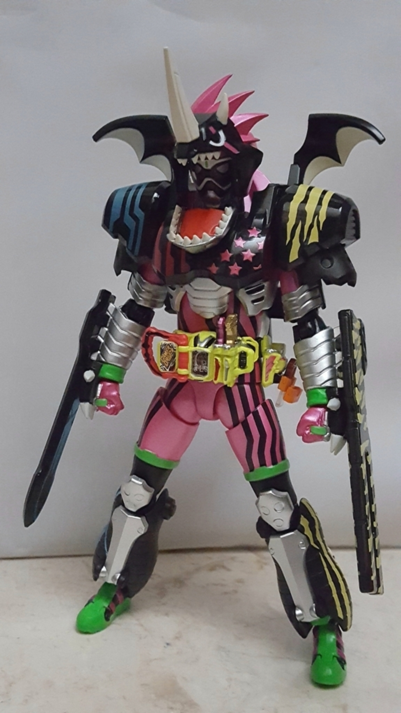 仮面ライダーエグゼイド S.H.フィギュアーツ エグゼイド ハンター 