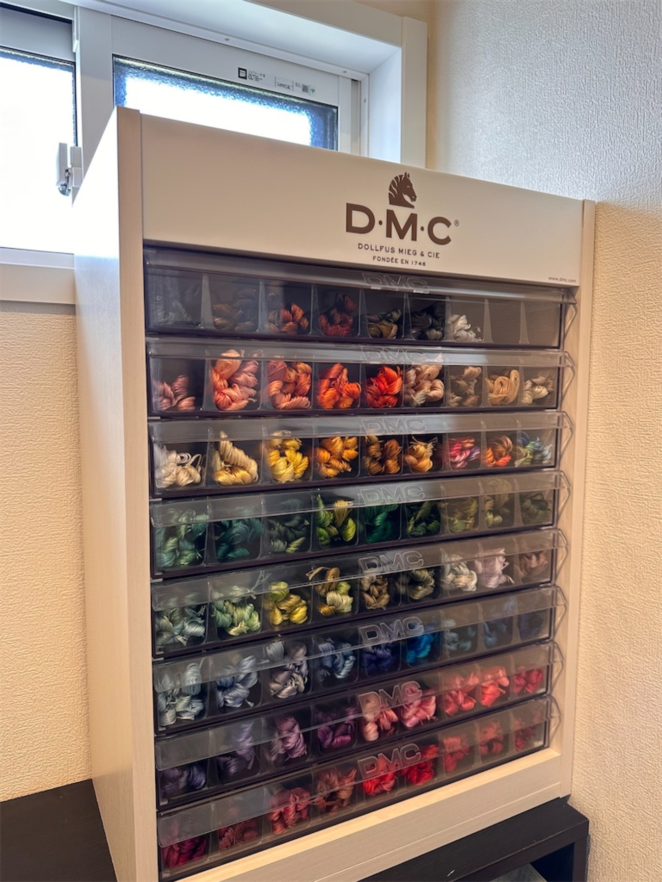 DMC刺しゅう糸500本を収納 - 今日これ作りました。