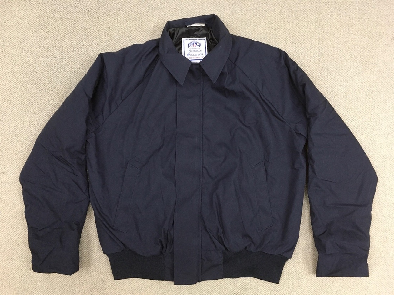 より防寒に特化！【アメリカの軍服】海軍ユーティリティージャケット 