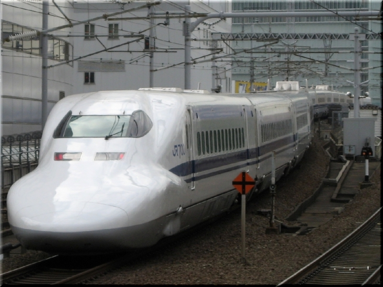 新幹線 700系 - 乗り物