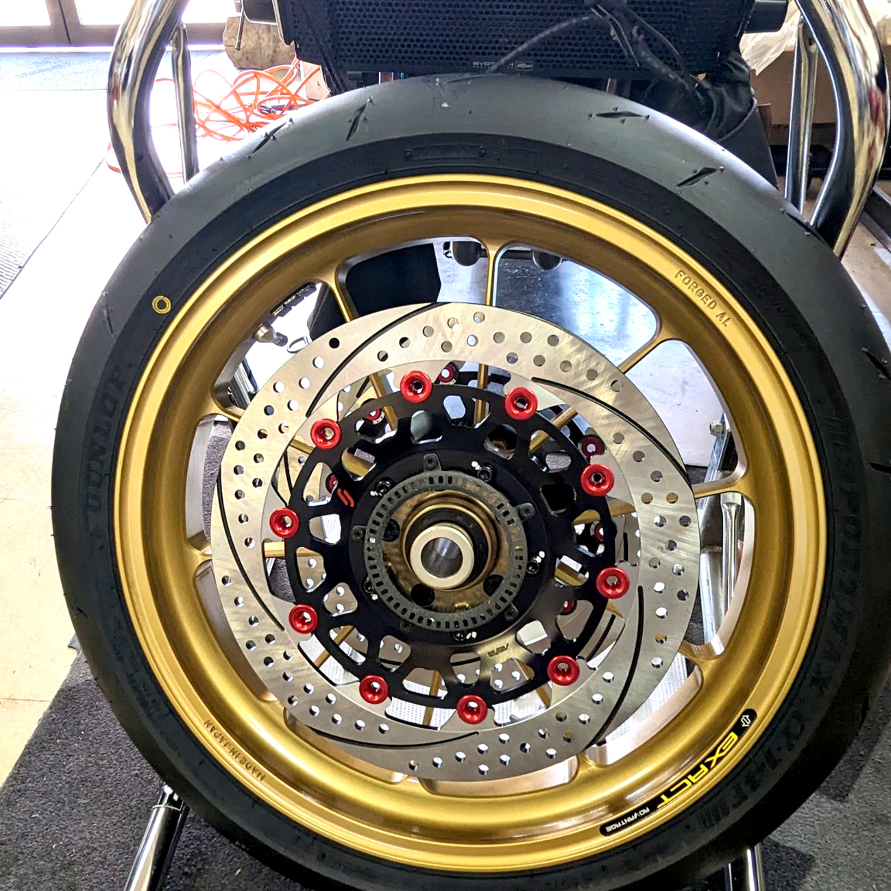 サンスタープレミアムレーシング用セミフローティングピン　レッド SUNSTAR（バイク） SUNSTAR サンスター プレミアムレーシング