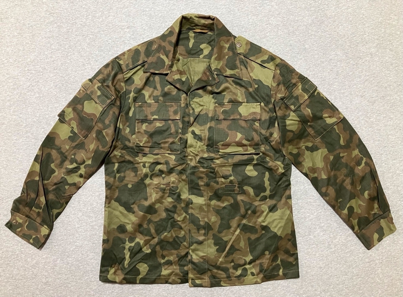 USED古着(ユーズドフルギ) 70S~80S KZS ソ連軍 迷彩 メッシュパーカー 