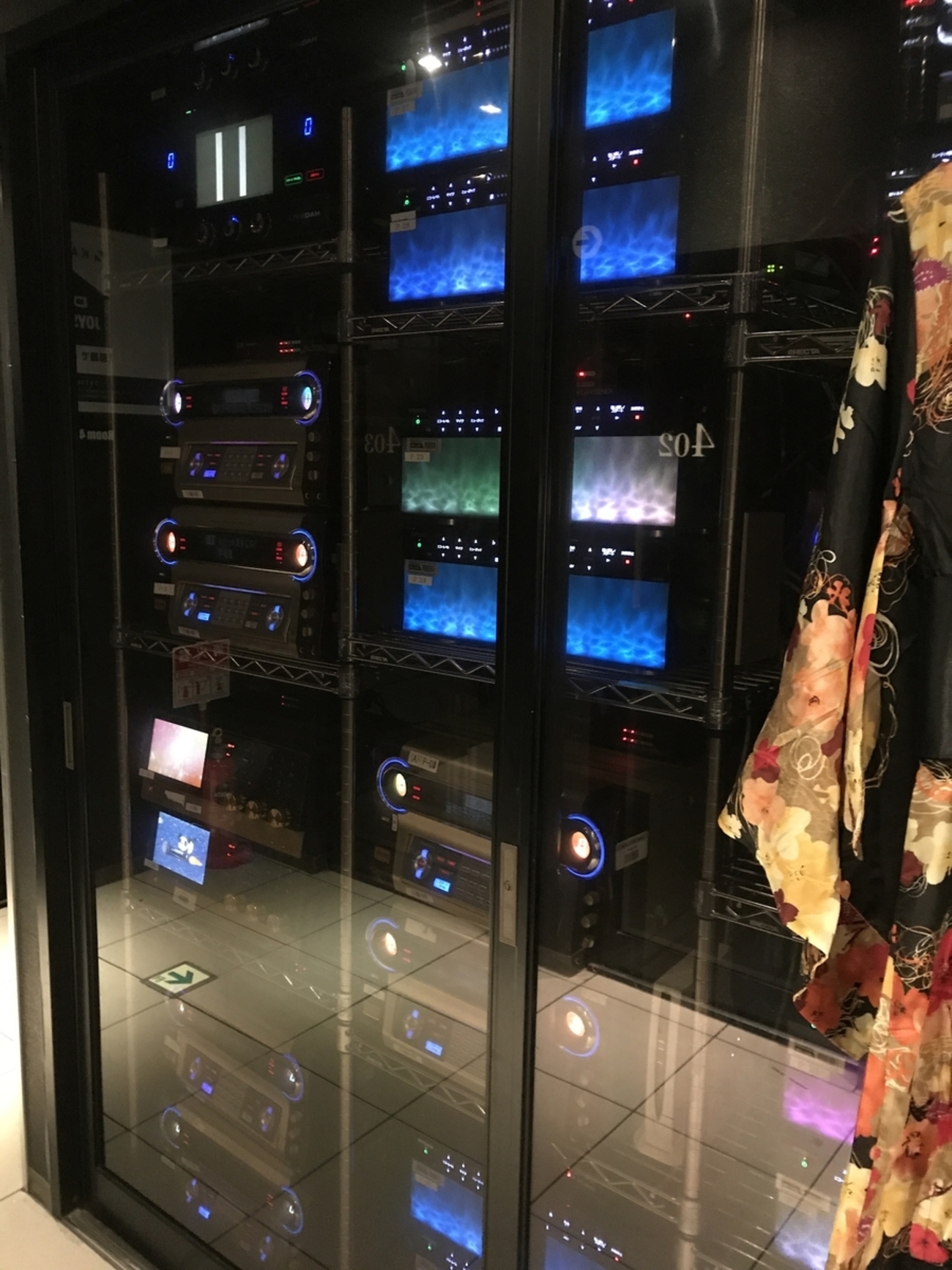 BB cyber DAMが現役のカラオケ店「カラオケの鉄人」に行ってき
