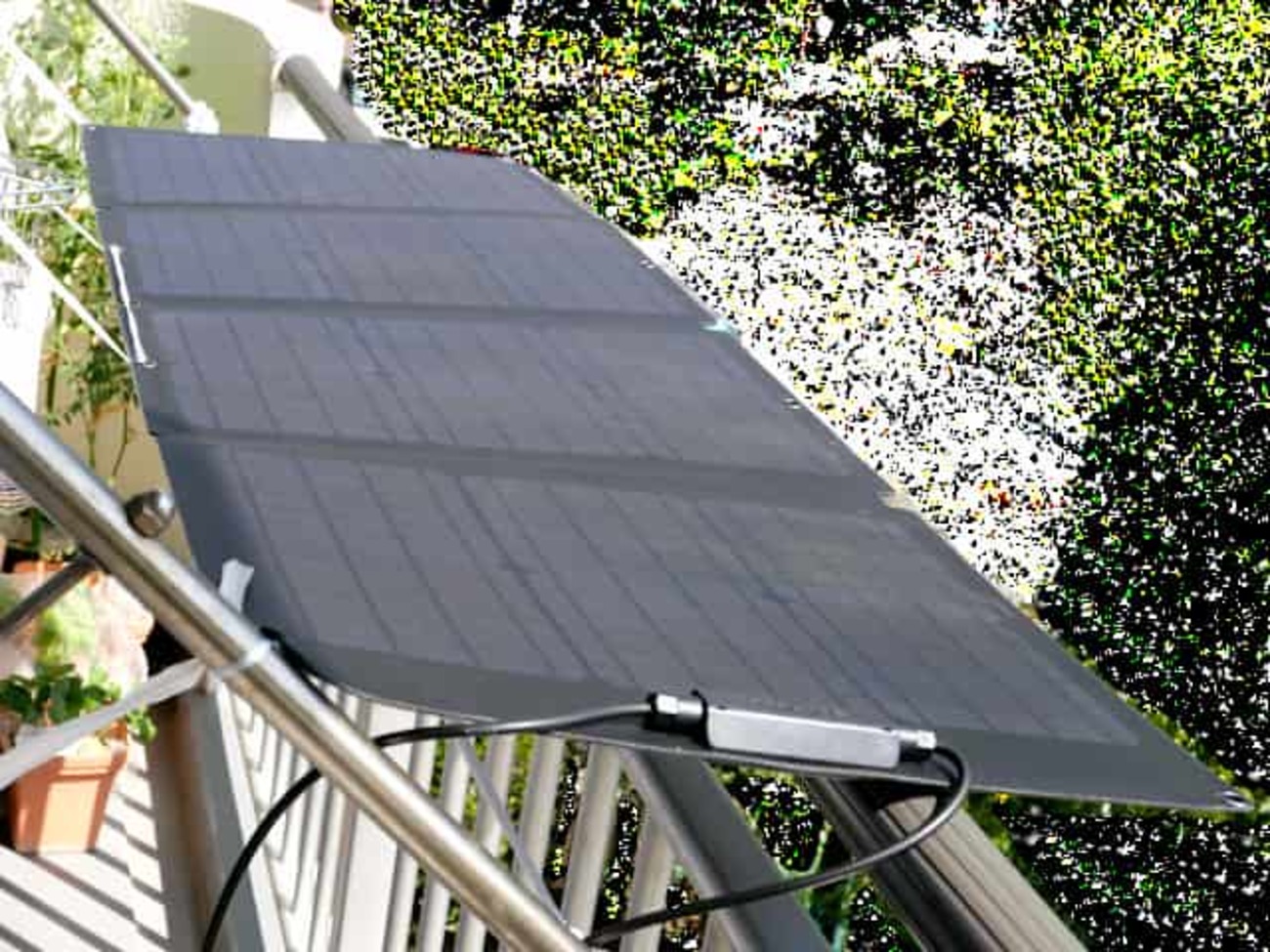 防災用ポータブル電源・エコフロー（4）夏のソーラー充電・意外な 