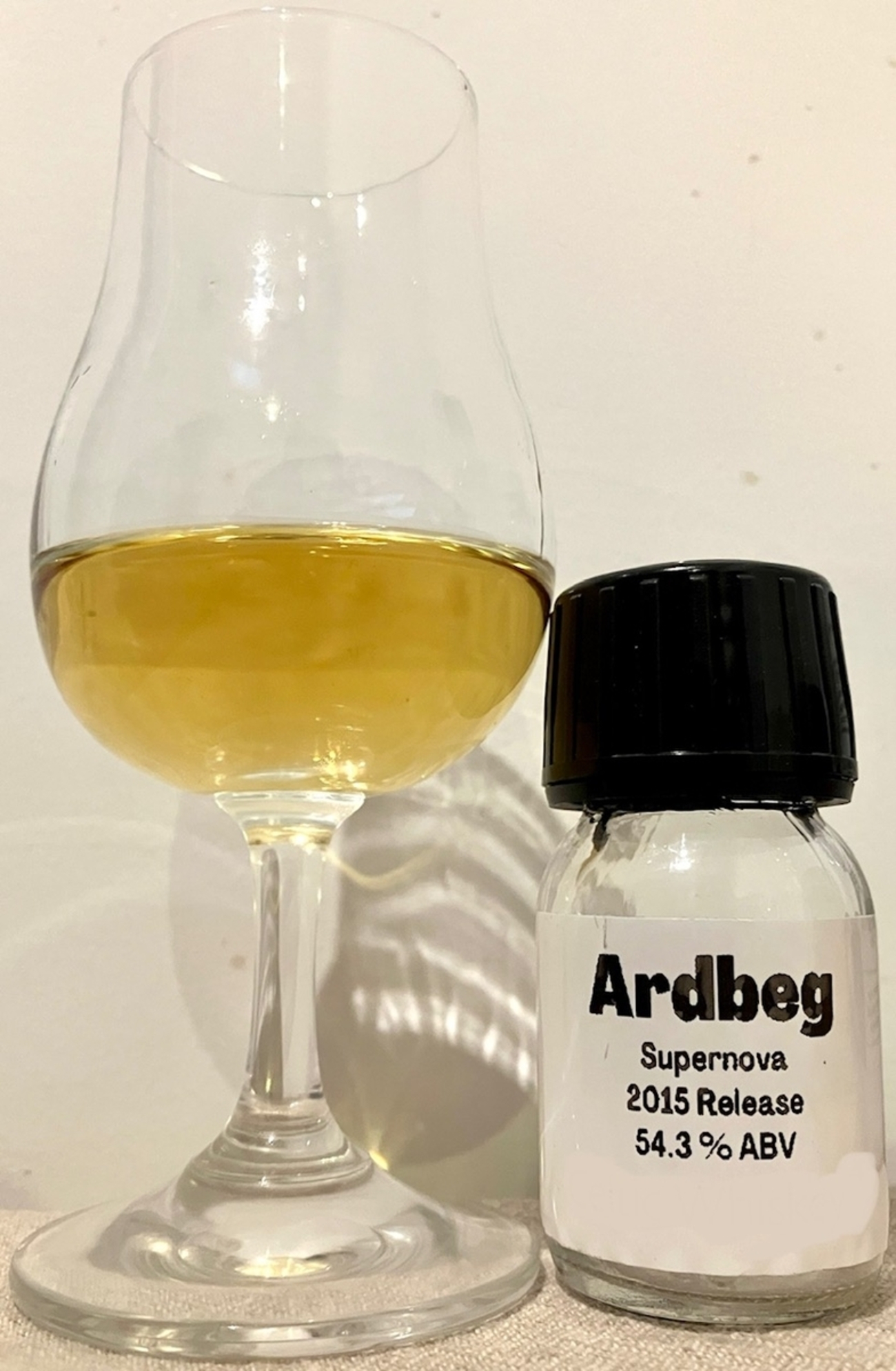 アードベッグ スーパーノヴァ 2015／Ardbeg Supernova 2015