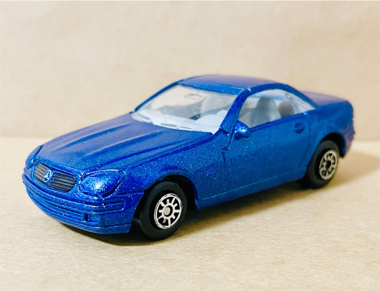 最終値下げ‼️メルセデス・ベンツSLK 子供用ミニカー Amazon | メルセデス ベンツ SLKクラス 1/18 ミニカー