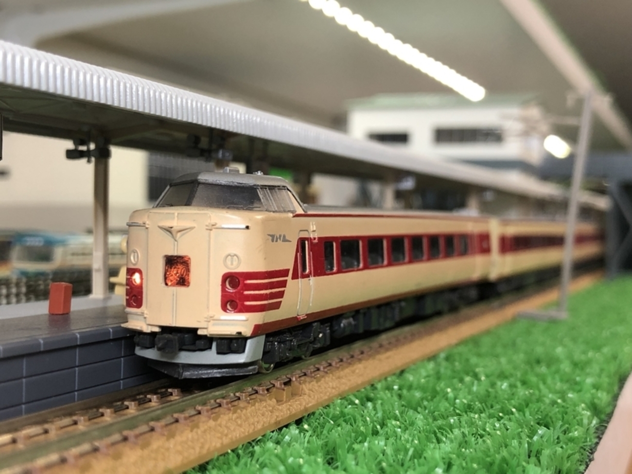 Nゲージ TOMIX 92731 381系特急電車 (先頭車100番台) 基本セット  