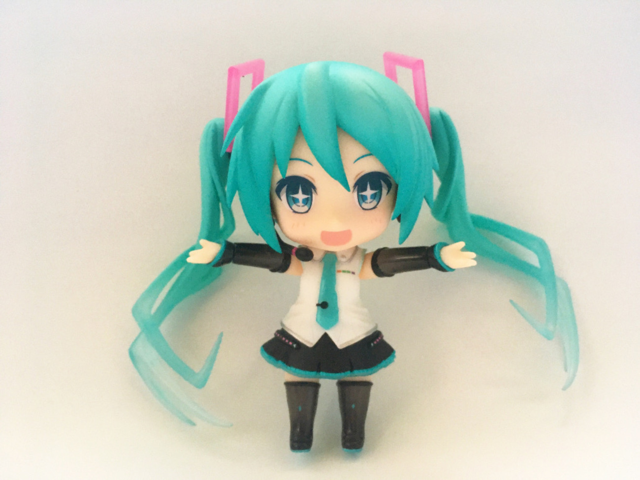 ねんどろいど初音ミクV4Xがやって来ました - ろじうら小道