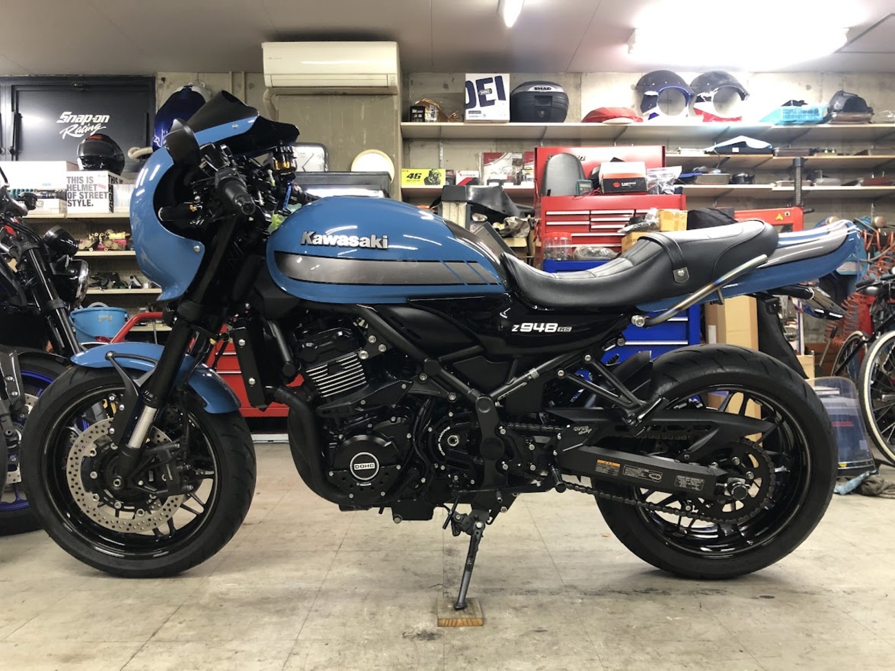 Z900RSカフェ (チタンラジエターパイプ取付) - moto shop TG