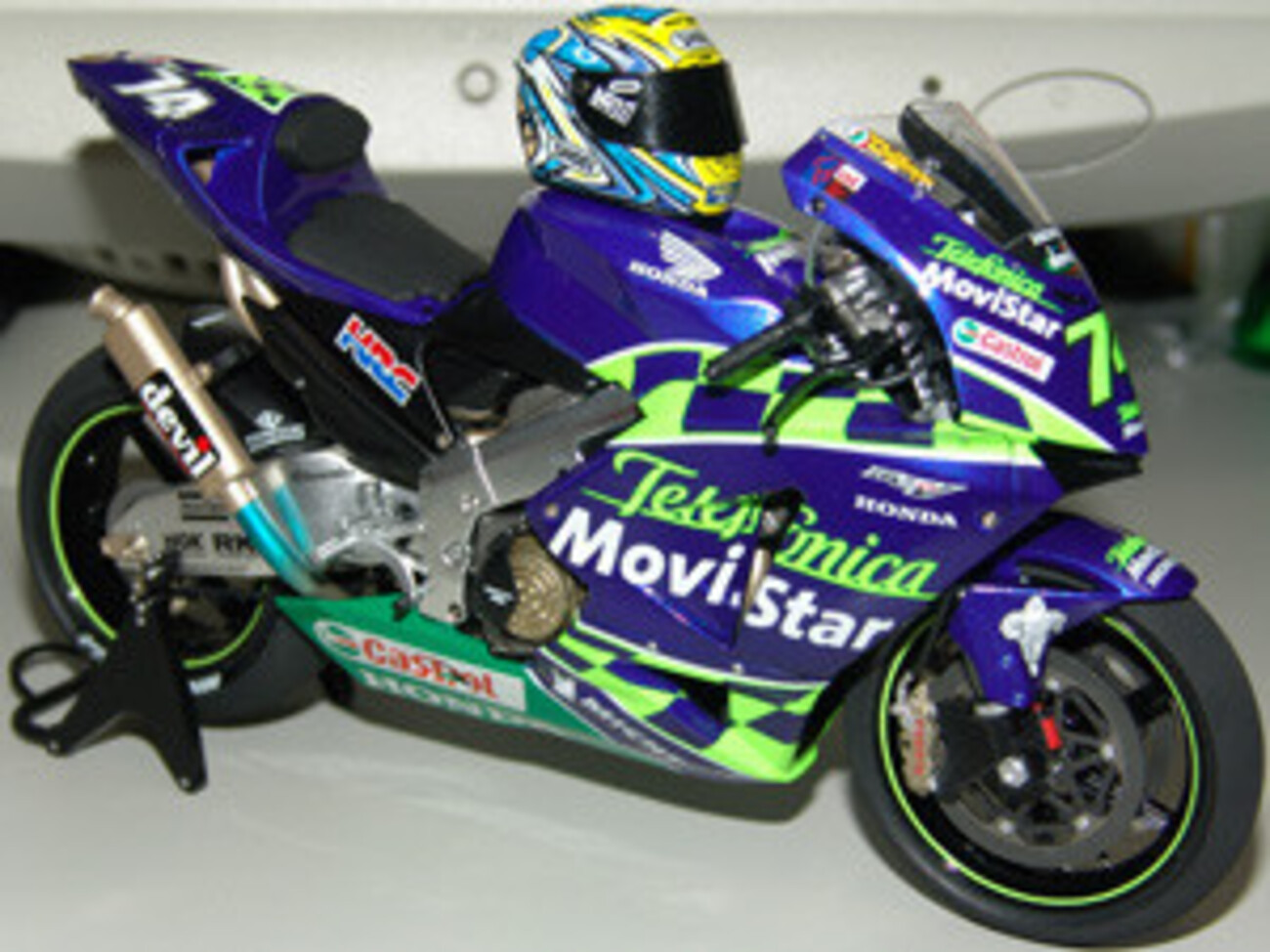 希少廃盤タミヤ 1/12 テレフォニカモビスター RC211V '03