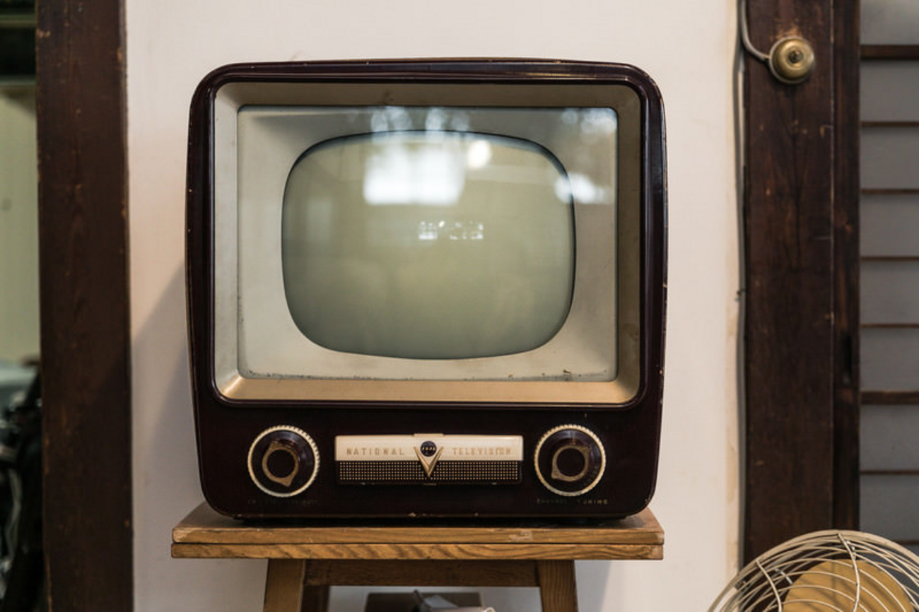 引っ越し先で使わないのでテレビを出品します。