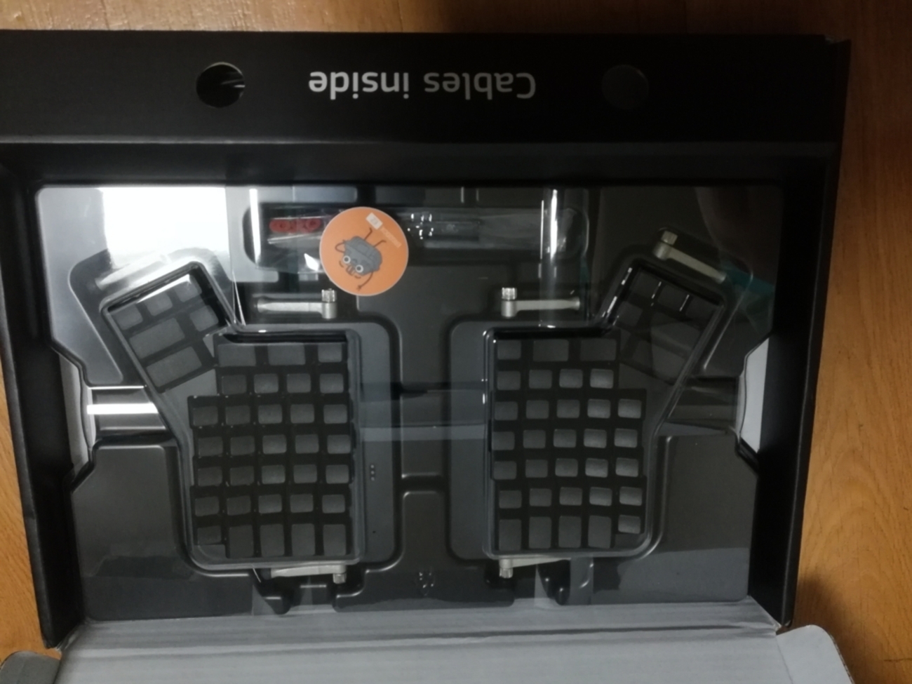 Ergodox EZが簡単にキースイッチ交換可能になってた - tom__bo's