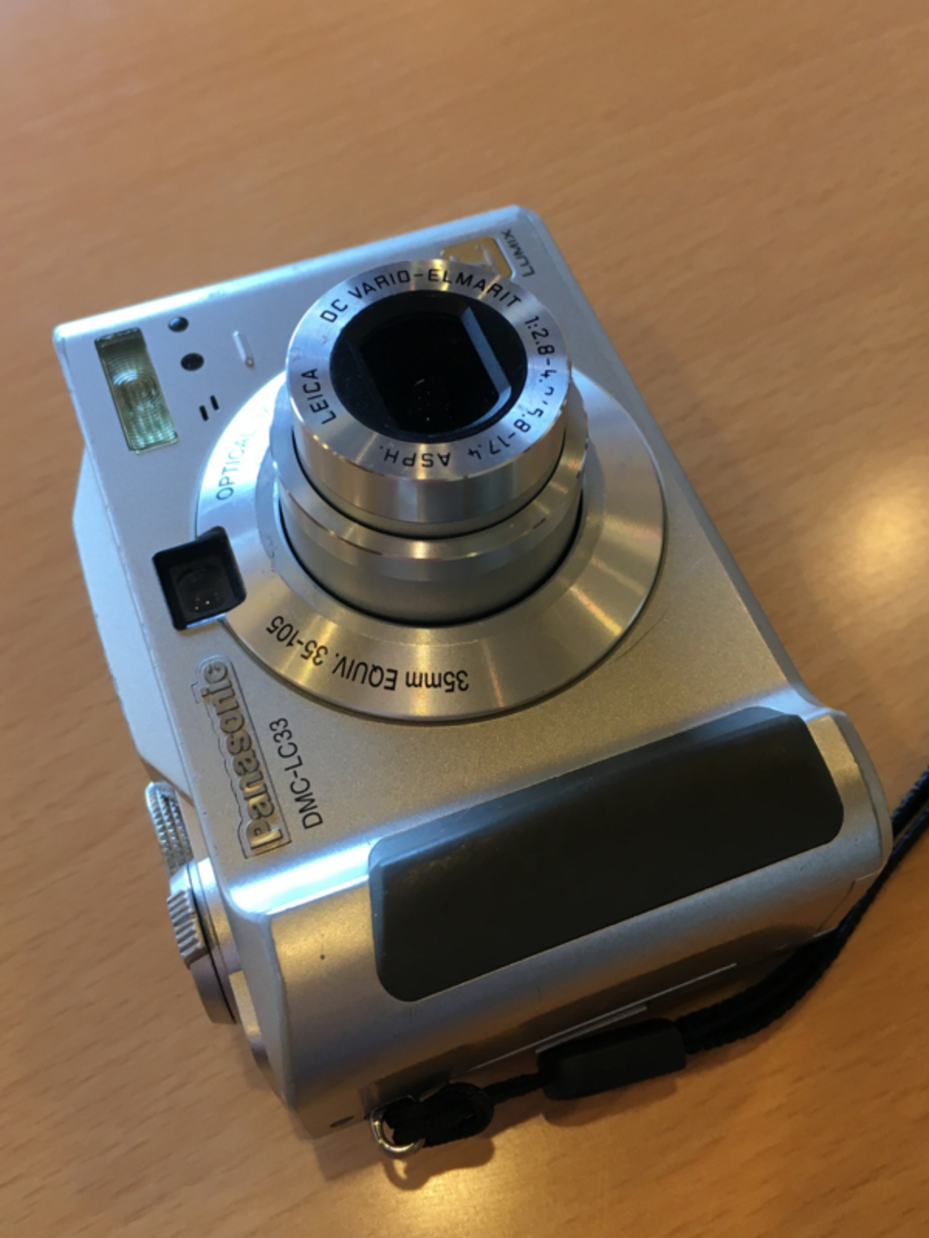 日記：あんときのデジカメ Panasonic LUMIX DMC-LC33 2003年製 原色を 