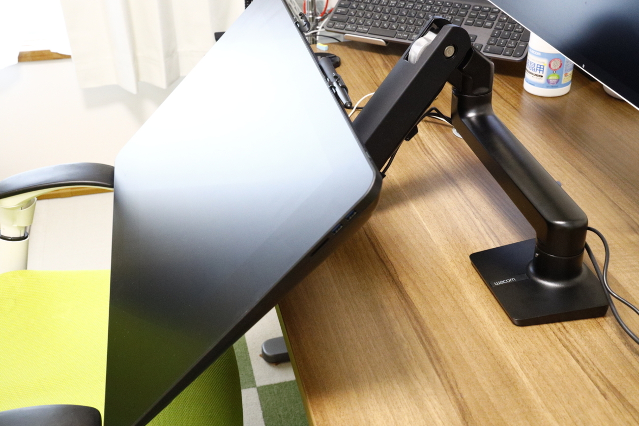 レビュー】Wacom FlexarmとエルゴトロンHXアームの比較 - 乾酪醤油.com