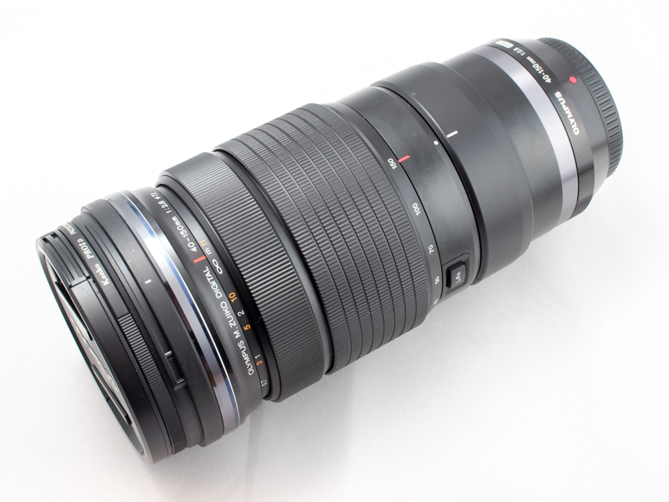 オリンパス M.ZUIKO DIGITAL ED 40-150mm F2.8 PROの三脚座ビスを隠す 