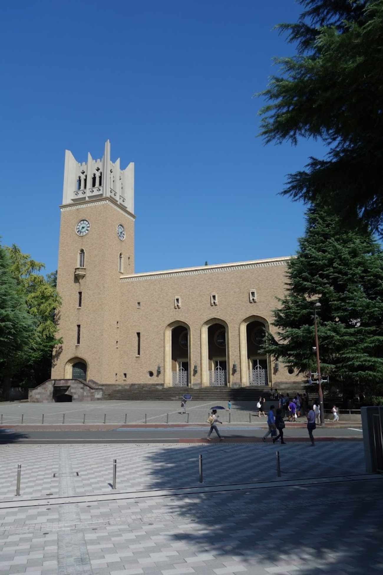 早稲田大学構内と周辺の建物など - 墳丘からの眺め