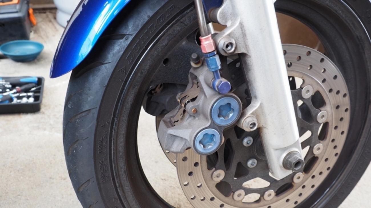 XJR400Rのブレーキキャリパー清掃。（フロント編） - たまに乗るバイク 