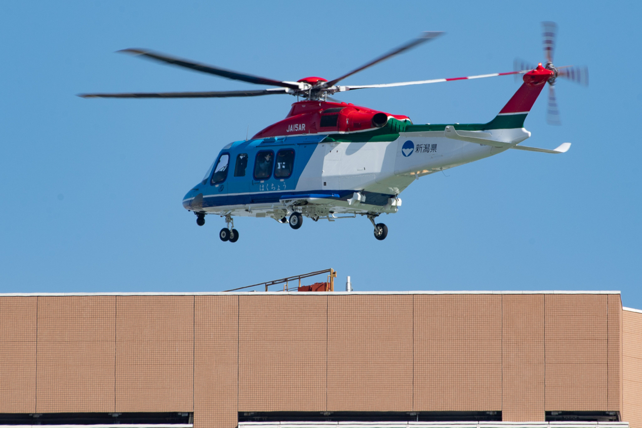 低空飛行ヘリコプター カモフKa-52の超低空飛行【動画】 | FlyTeam ニュース