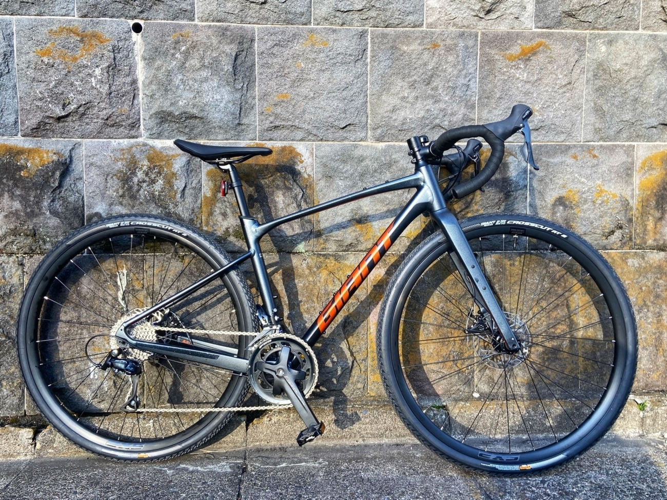 GIANT Revolt 2の納車 - クロモリ迷走記