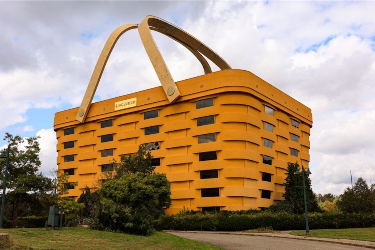 ロンガバーガーの建物とその城下町でバスケットを求めて… - としぼうの 