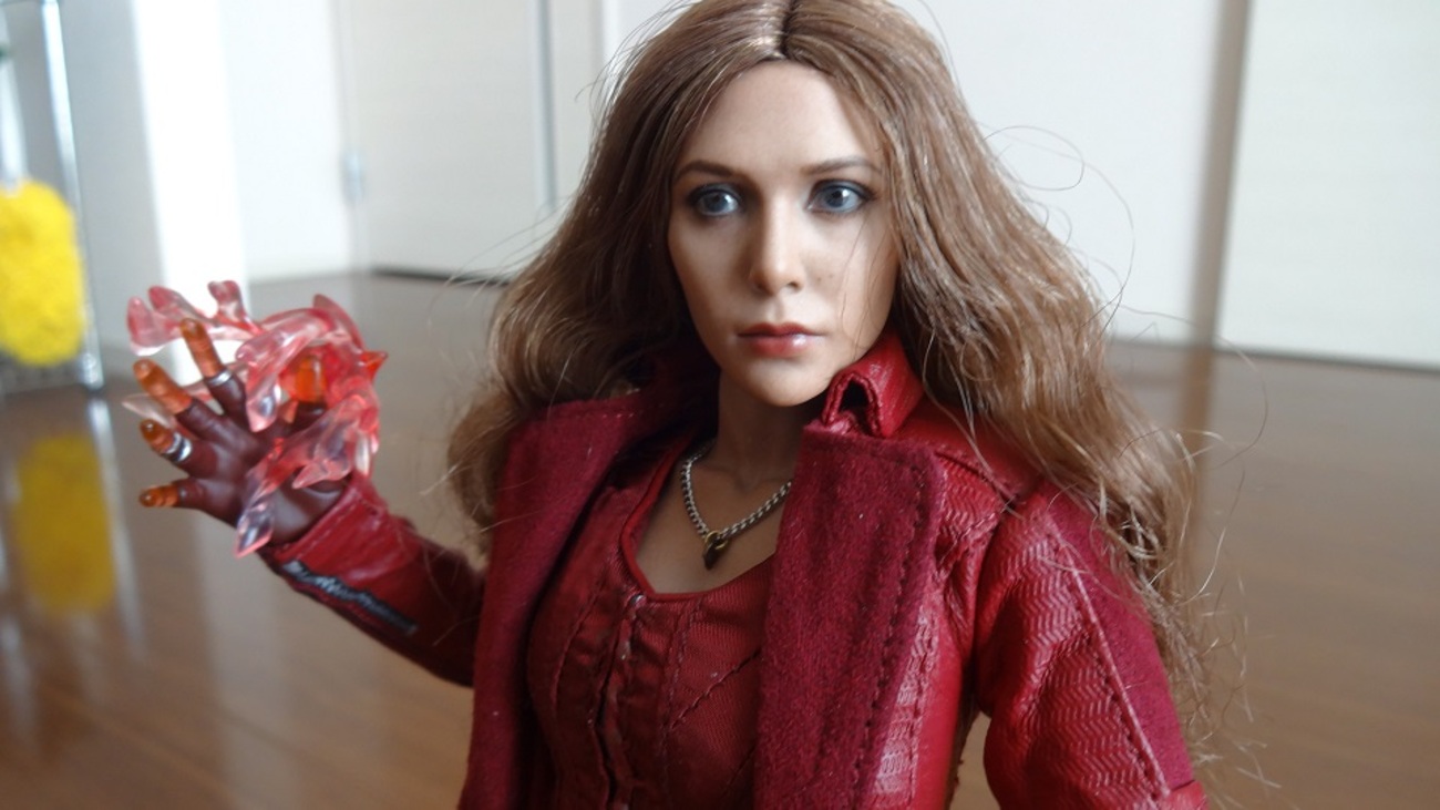 ホットトイズ シビル・ウォー キャプテン・アメリカ版 スカーレット 