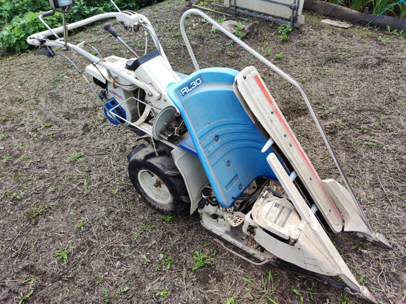 お嫁に行くバインダーの整備 イセキRL30 - Shioika Blog