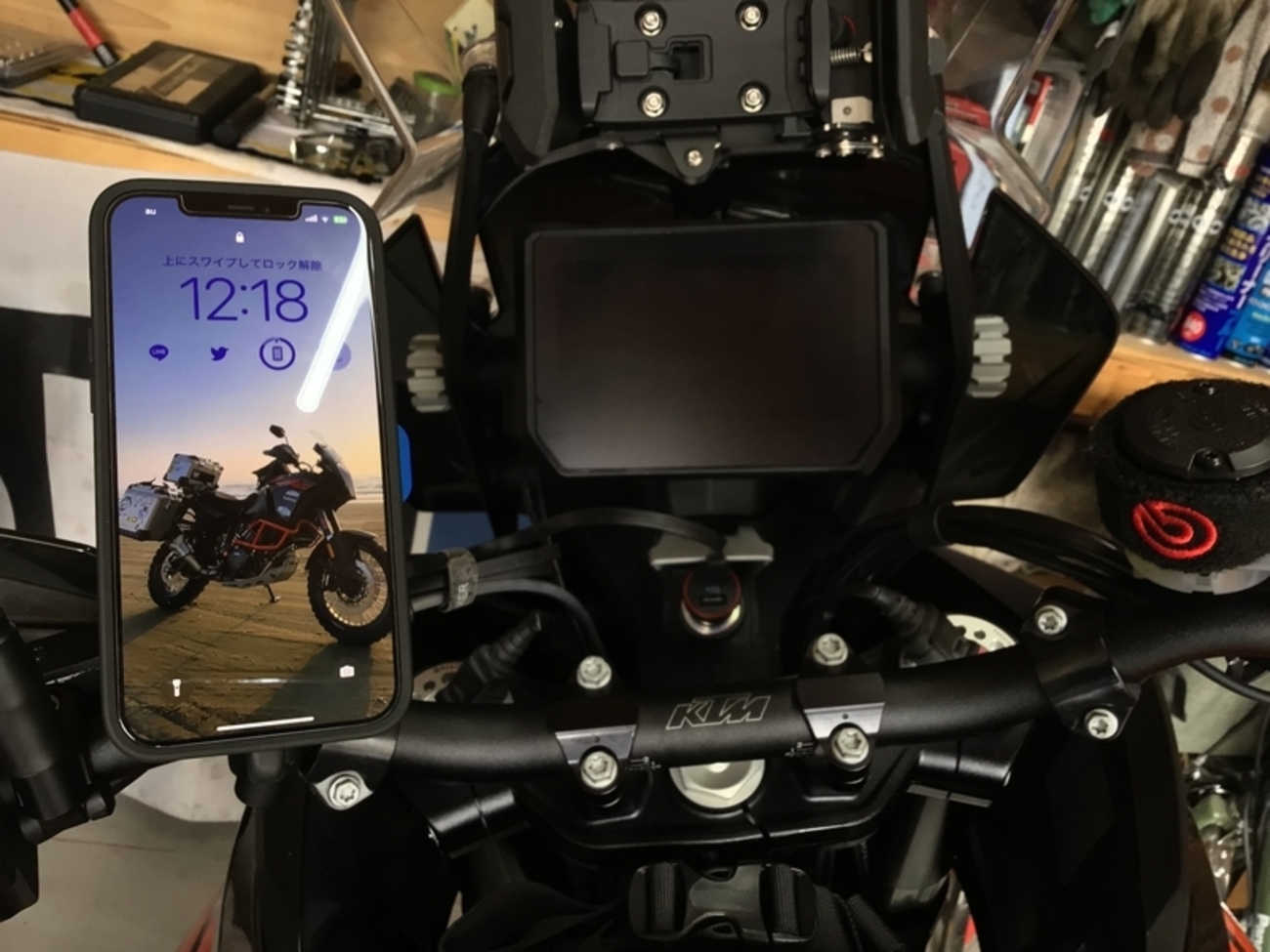 バイク用GPSマウント For F900XR 2020-2025 オートバイ用携帯電話GPSスタンドホルダーナビゲーションプレートブ オートバイ GPS  スマートフォンナビゲーションブラケット オートバイアクセサリー電話ホルダースタンドGPSナビゲーションプレートブ オートバイの ... For F900XR オートバイアクセサリーナビゲーションブラケットホルダーGPSマウント電話スタンドバイクナビゲーションGPSバー