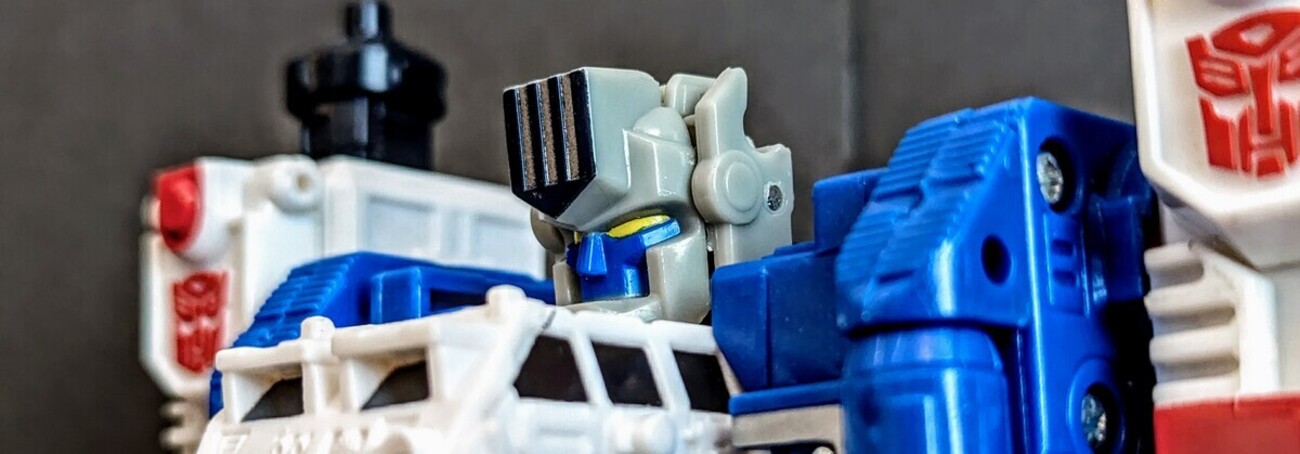 sentinel - TRANSFORMERS ウルトラマグナスペン ～ホビーリンクジャパン流通限定版 Amazon.co.jp: TRANSFORMERS ウルトラマグナスペン ～ホビー