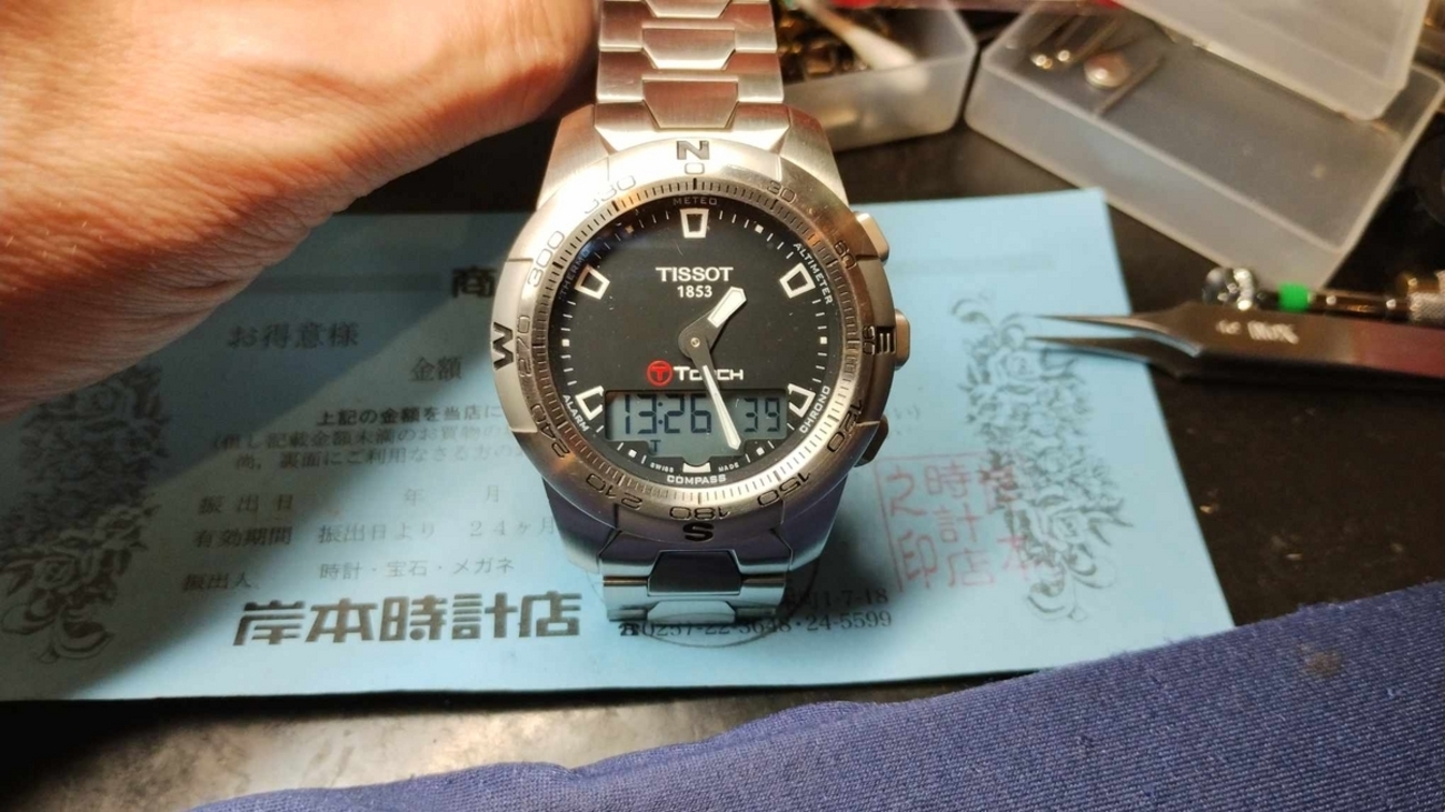 TISSOT RACING-TOUCH ホワイト 電池切れ（TISSOT ／ ティソ ／ T 