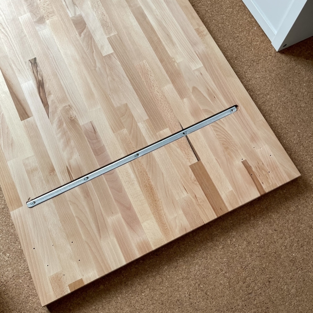 IKEAの天板(GERTON イェルトン)を使ってデスクを作りました！ - sewing 
