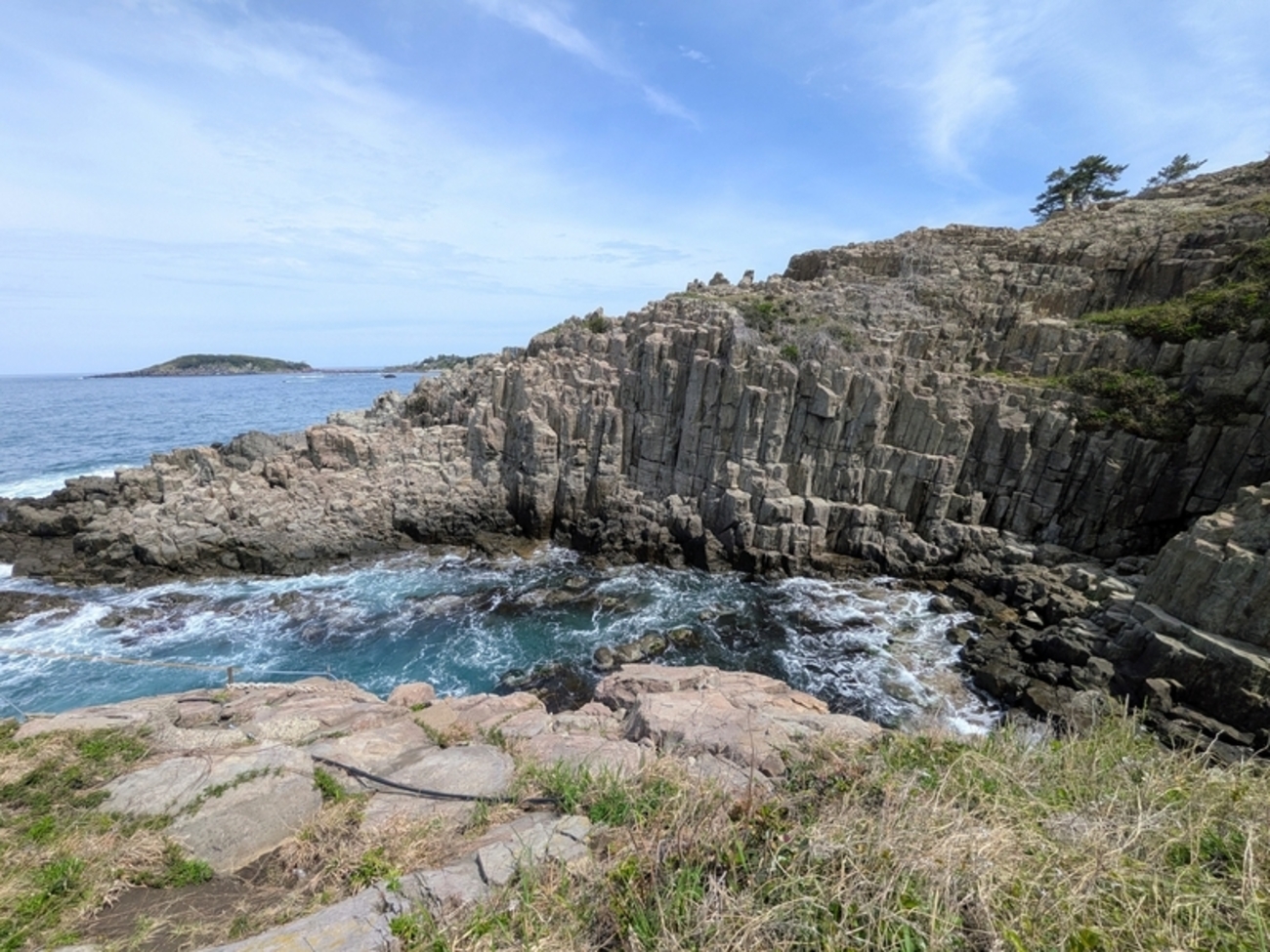 福井観光】福井イチの景勝地「東尋坊」に行ってきた - sirokuroomochi 福井観光】福井イチの景勝地「東尋坊」に行ってきた - sirokuroomochi