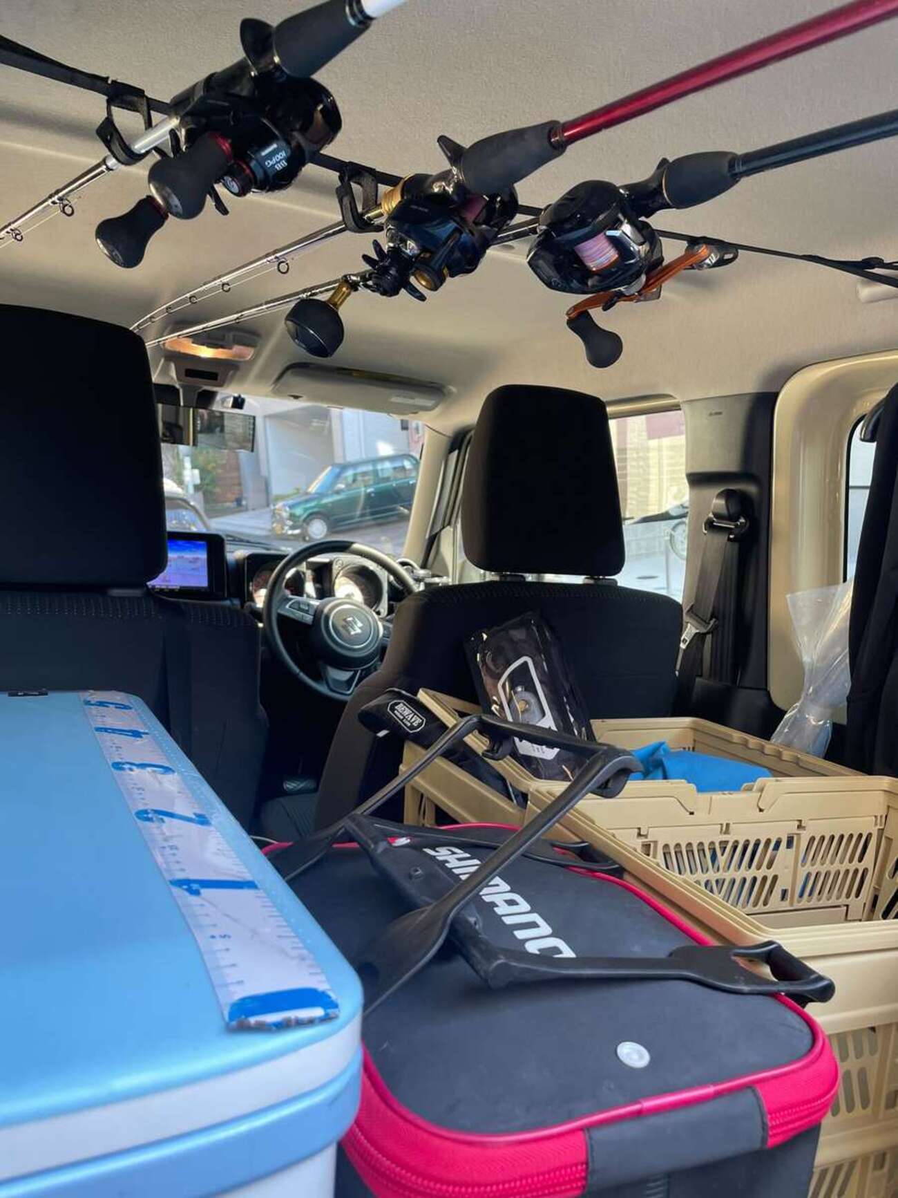 ジムニーを釣り仕様にカスタム！船釣り荷物を載せても快適なので紹介 