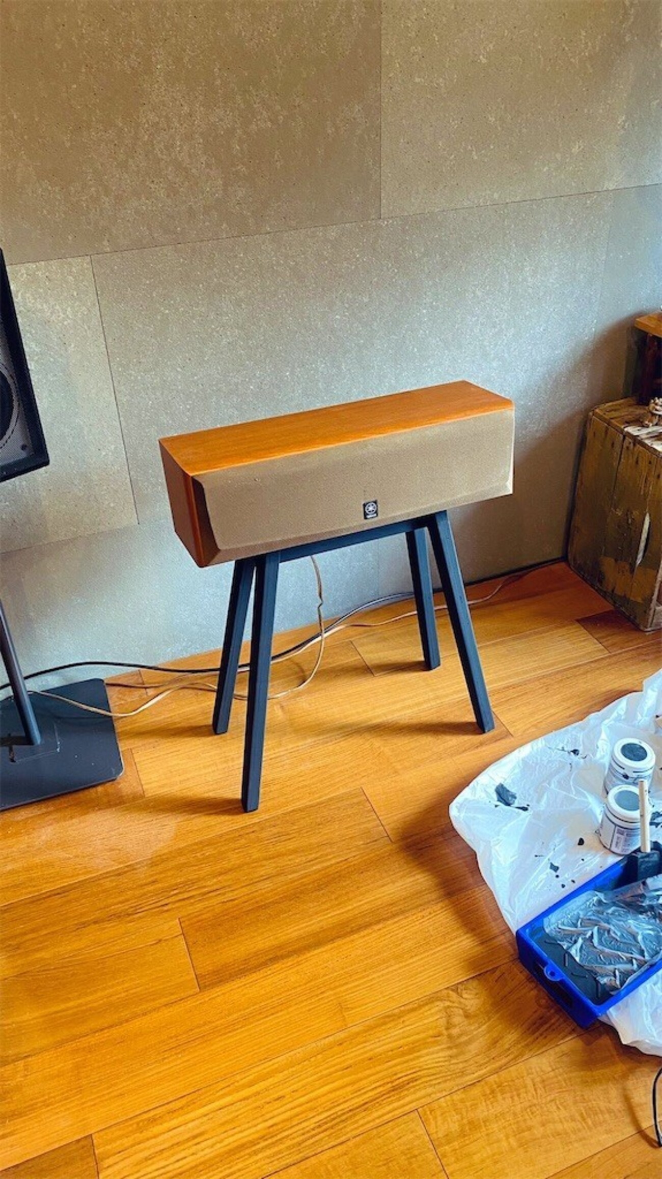 木材NC加工サービスの「EMARF」を利用して、ホームシアターのセンター 