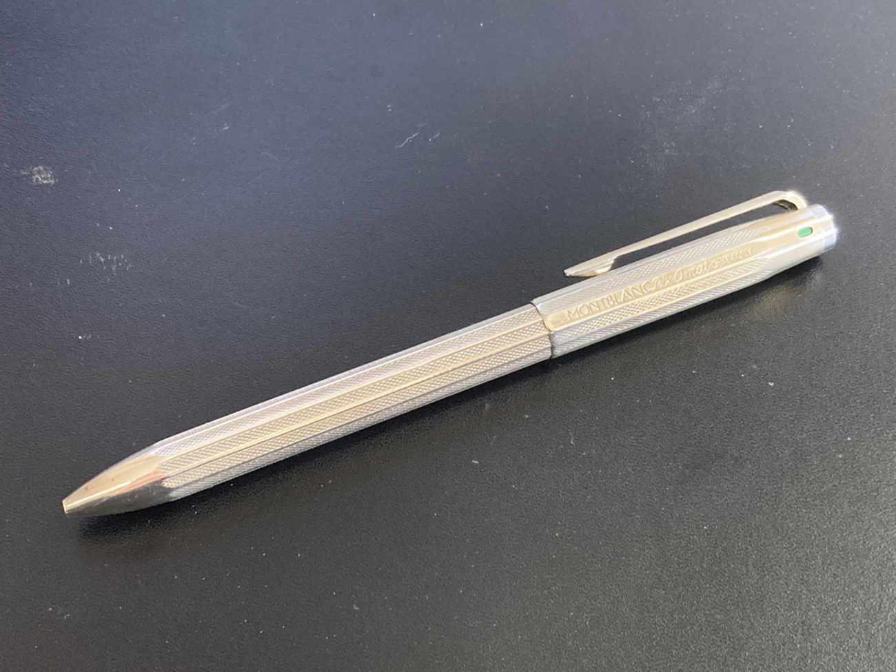 4色ボールペンのリフィルが装着できない  Montblanc Pix-o-mat - 筆記具工房 ロジューラのブログ
