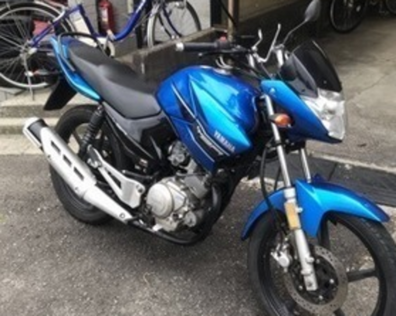 YAMAHA YBR125キャブ車タイヤ前後、バッテリー新品‼️ YAMAHA YBR 125 