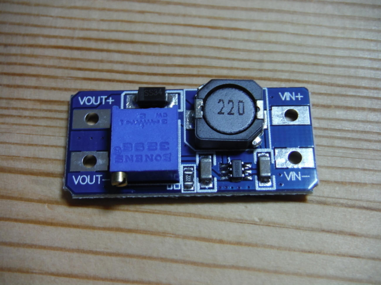 ブースターモジュールで電圧ブースト 便利な昇圧DC-DCコンバータ[MT3608]の紹介