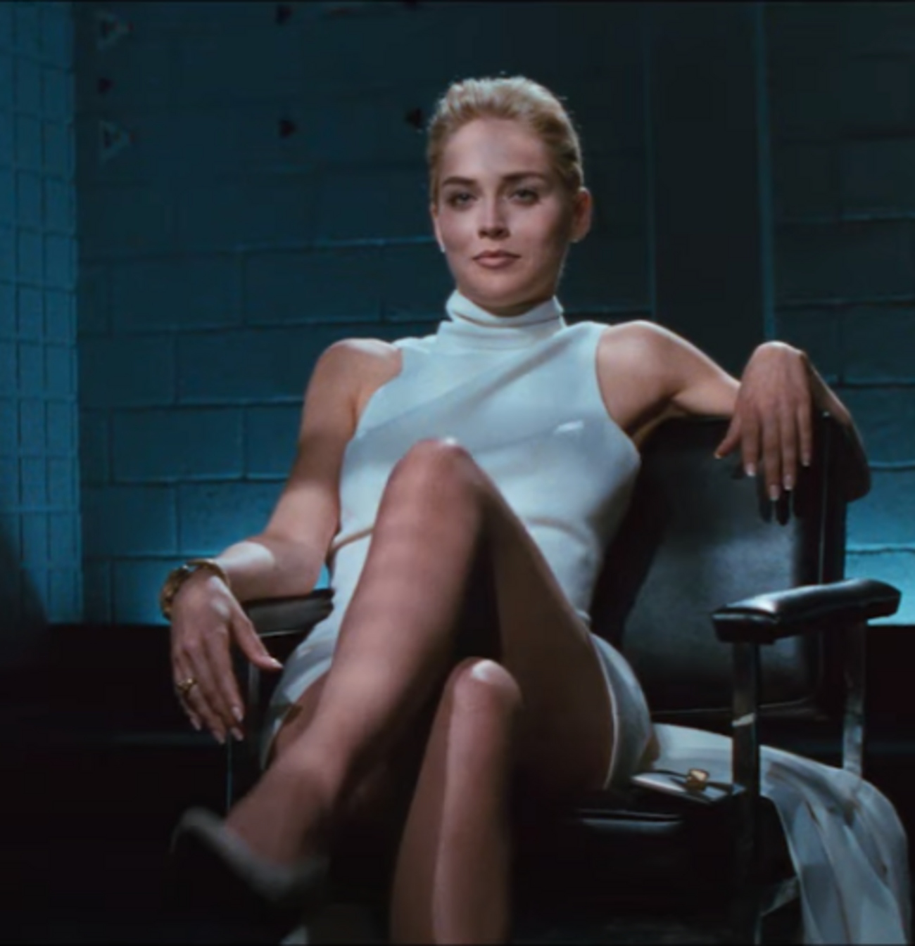 シャロン　ストーン　エロ画像 映画「氷の微笑 4Kレストア版」エロティック・スリラーの金字塔／シャロン・ストーン出世作／東京テアトル株主優待 - たつやの株主優待＆配当金・分配金で  まったりライフ！