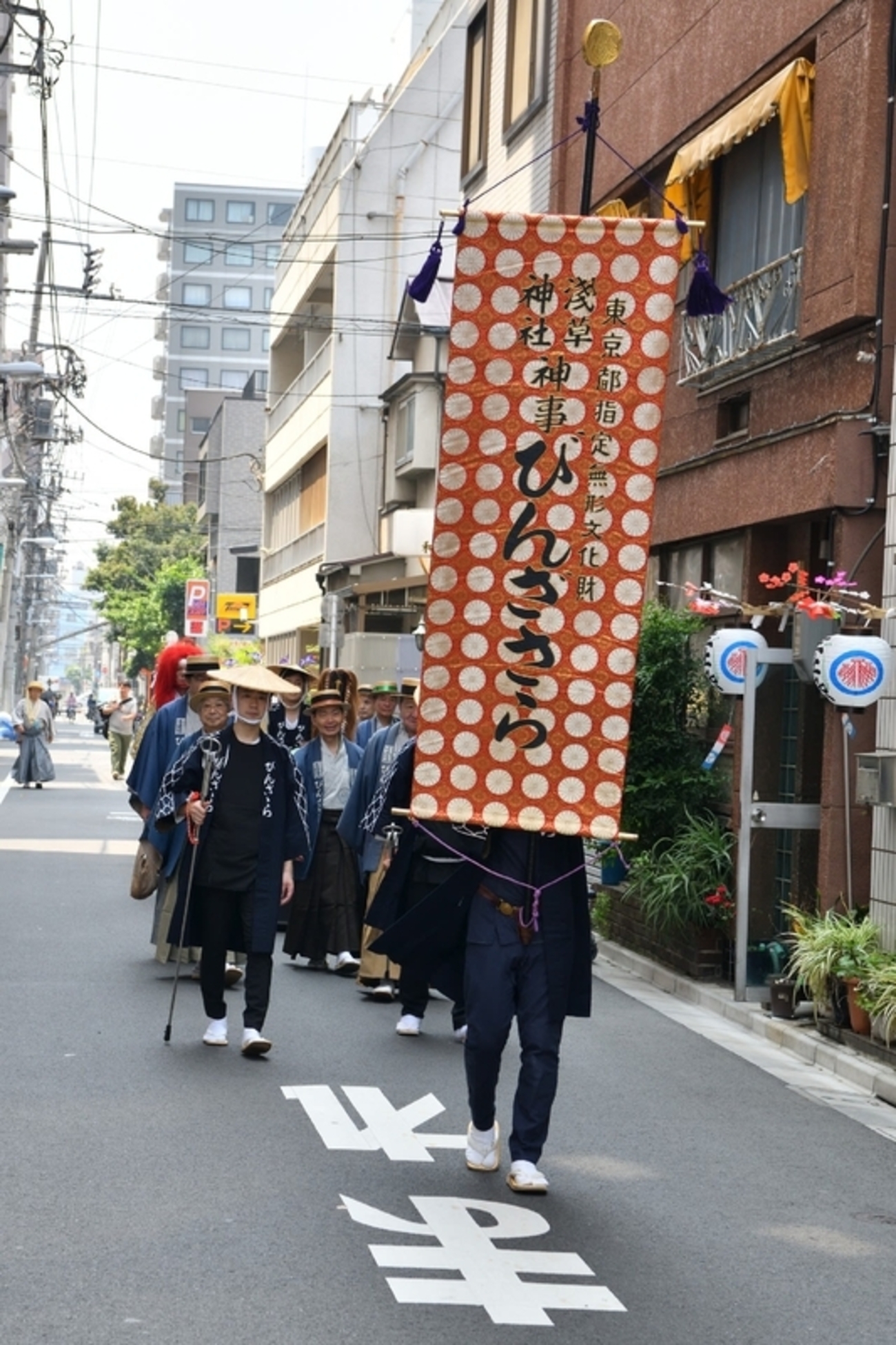 三社祭初日・名物大行列 - ikuo’s diary(カメラで録する日記)